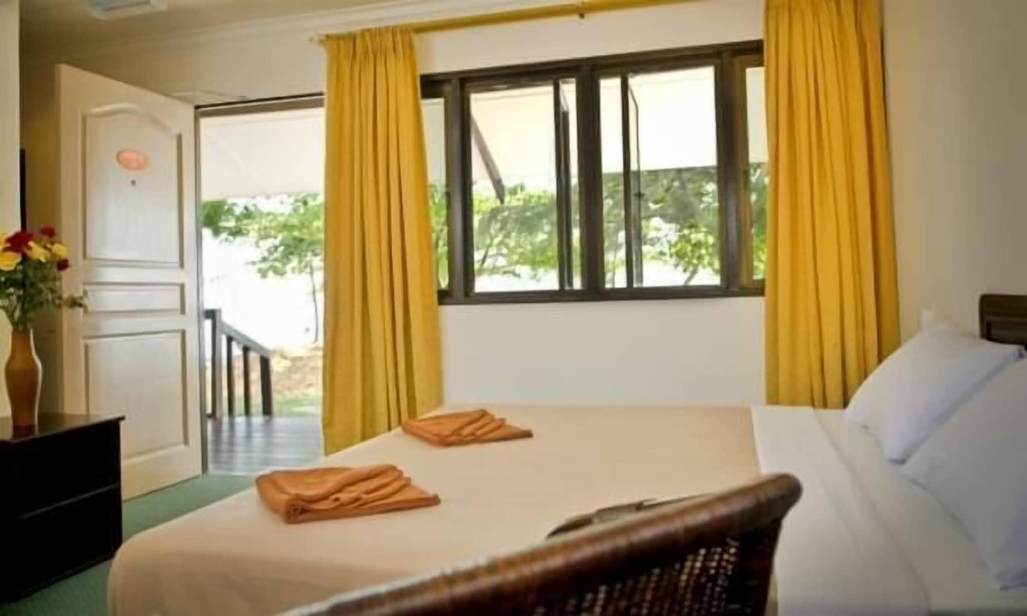 Pangkor Sandy Beach Resort Kampong Pasir Bogak Kültér fotó